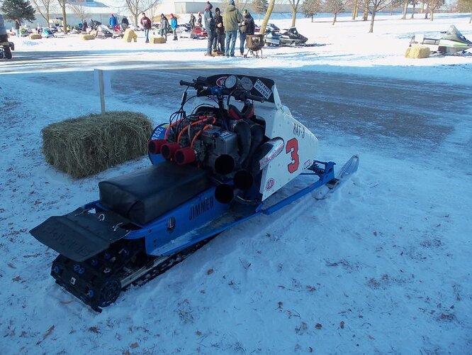 sleds 010.JPG