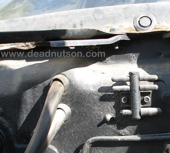 DeadNuts_Heater_Hose_Grommet__32965.1402499127.jpg