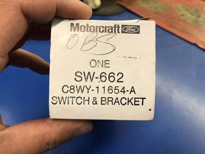 headlight switch.jpg