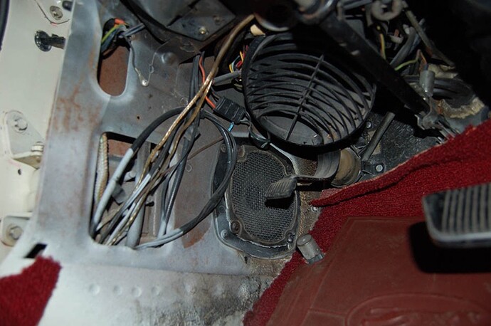 68KickPanelSpeaker.jpg