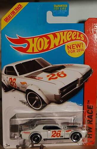 #26HWCgrPkg.jpg