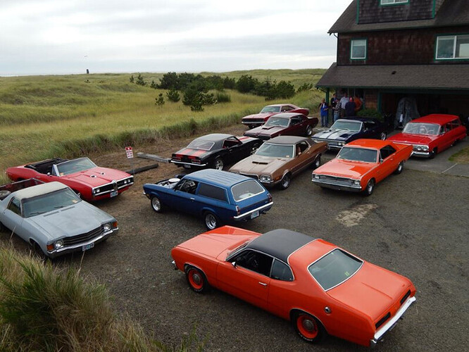 All 11 of us at Long Beach.jpg