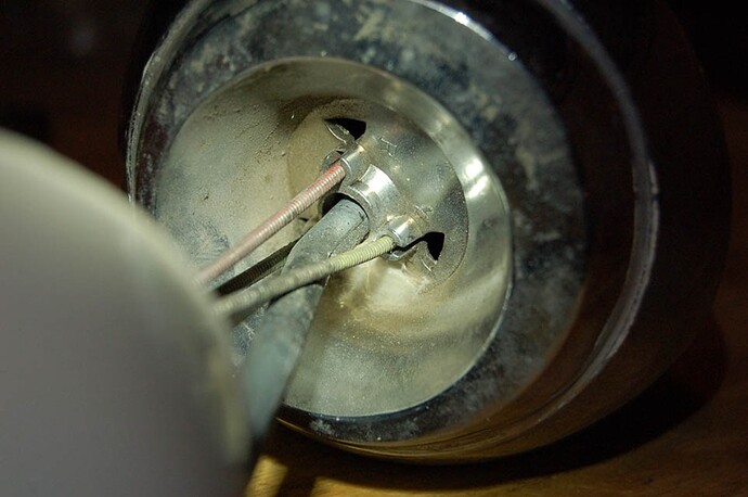 GsideMirrorDetail1Sm.jpg