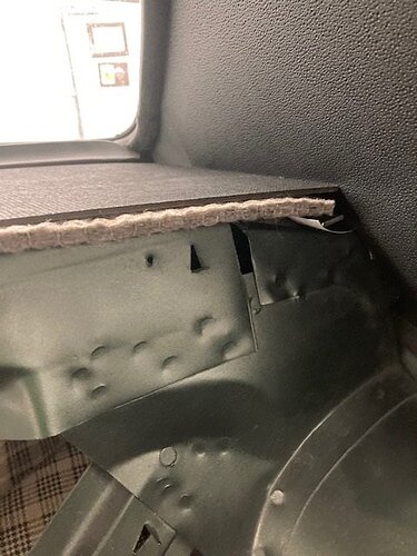 seat divider sept 14 2021 d.jpg