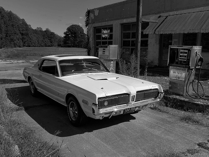 AbandonedStationBW