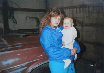 Oct 1987 Mom & Kass 02