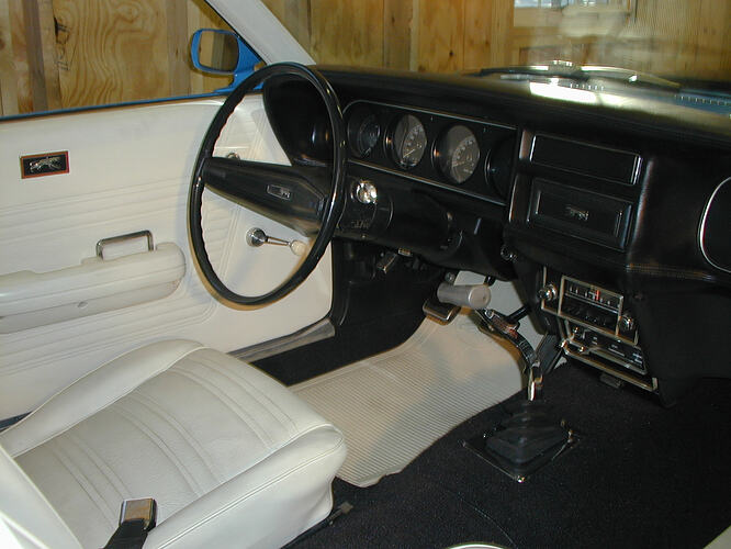 Interior3