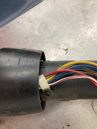 steering column May 21 2021 l.jpg