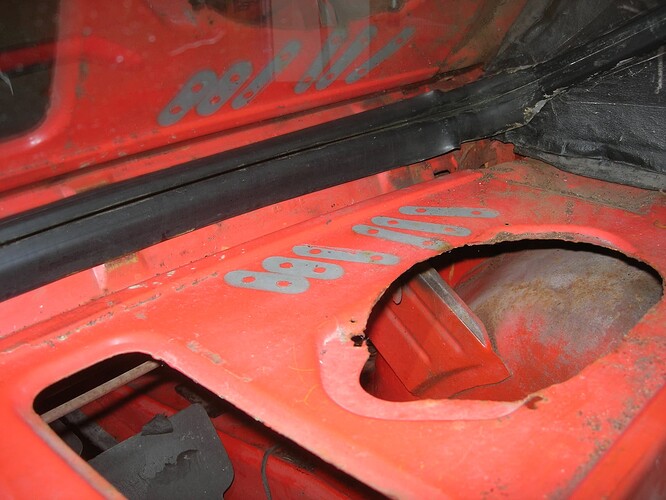 DSCN8976 pkge tray valence