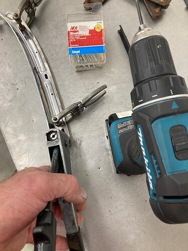 rear quarter window trim d may 9 2021.jpg