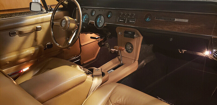 67CougarX7GT-Interior.jpg