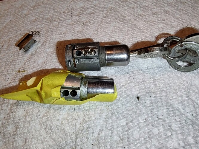 trunk lockB