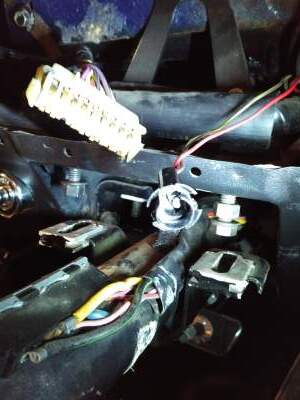 Instrument Cluster Bulb Socket - Classic Cougar Maintenance Restoration