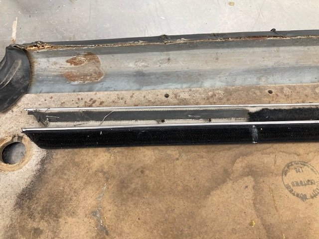 door panel driver felt May 15 2021 b.jpg